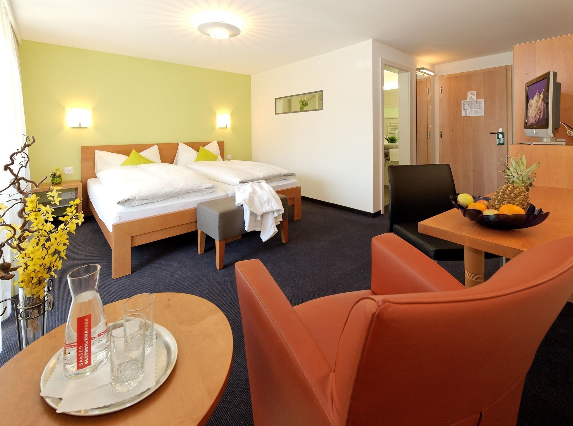 Hotel Kristall Saas-Almagell Eksteriør billede