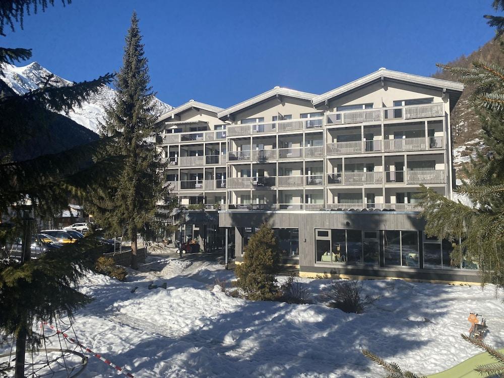 Hotel Kristall Saas-Almagell Eksteriør billede